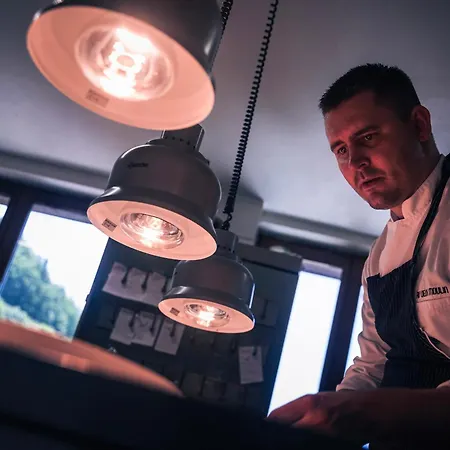 Hotel Au Vieux Moulin 3*